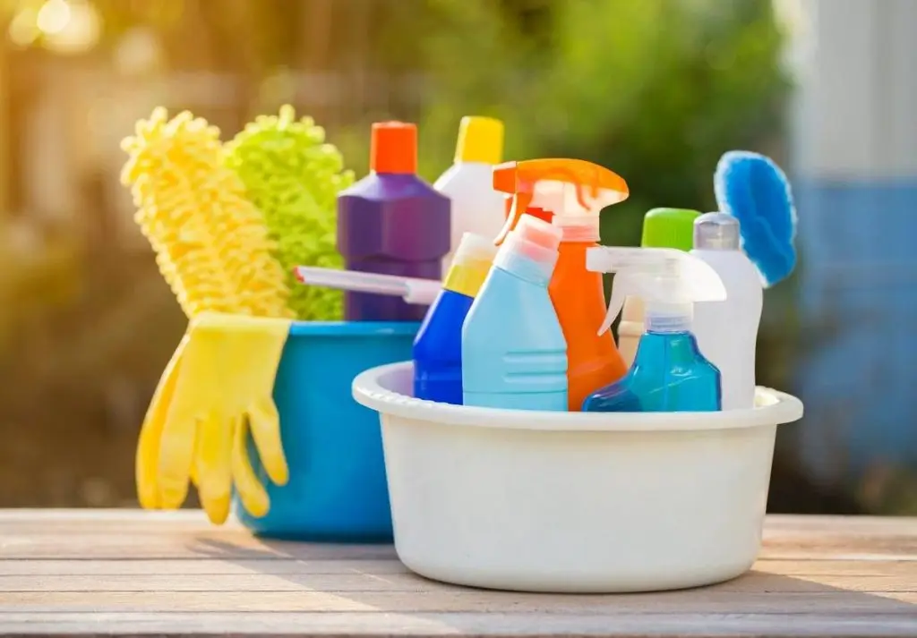 Deep Cleaning Services for Hoarded Spaces