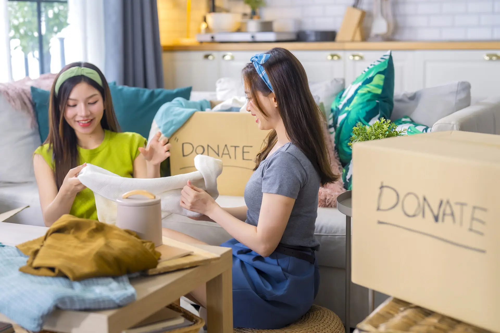 Professional decluttering help for hoarding disorder