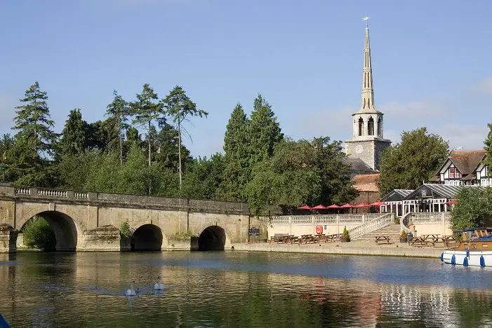 Riverside view of Wallingford with historic bridge